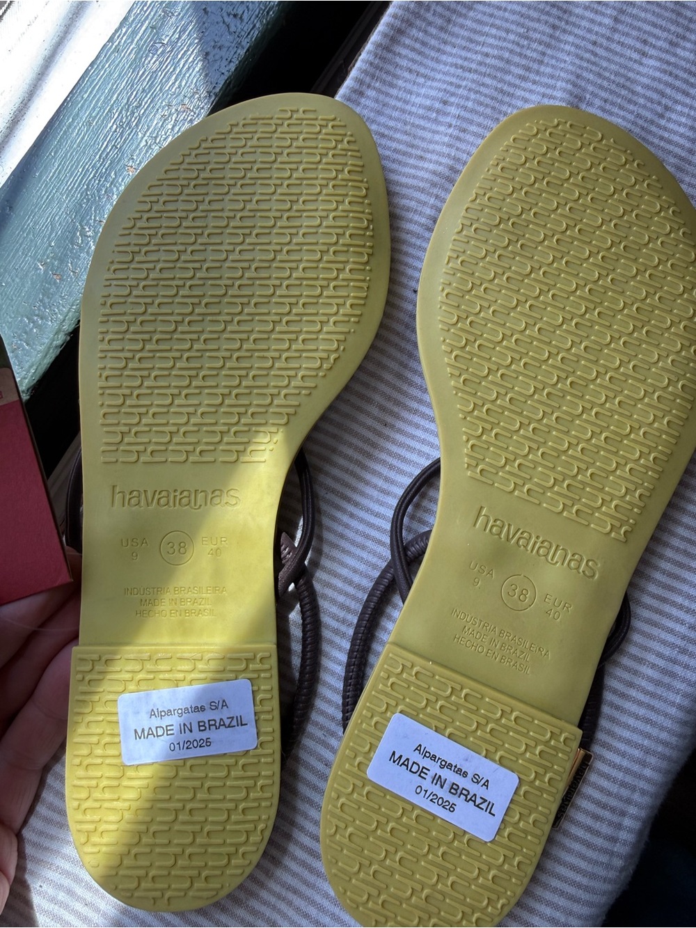 Havaianas Brown Strappy Sandals with Yellow Edge - Picture 11 of 12